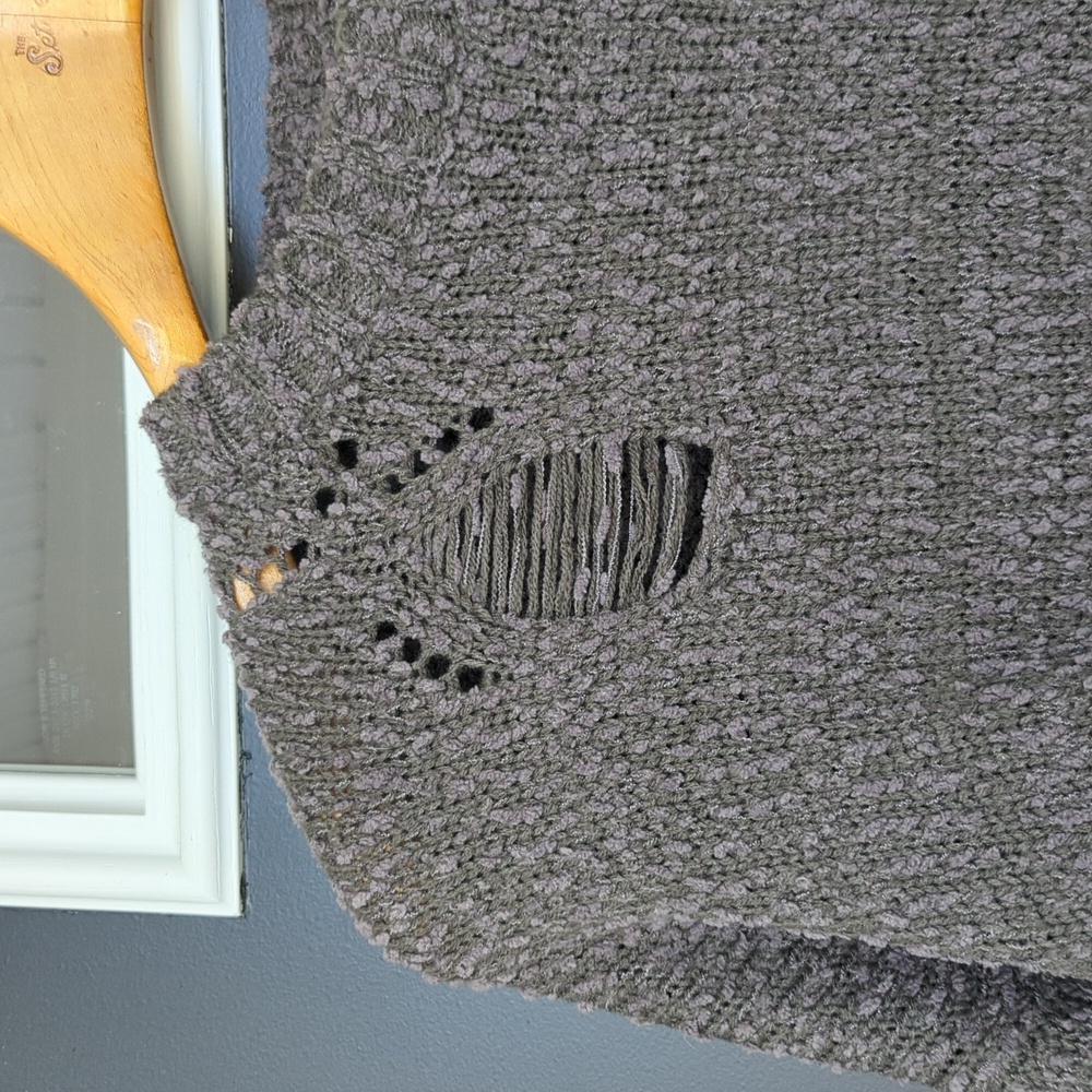 Umgee Amelia brown, distressed oversized sweater size medium - Picture 8 of 8